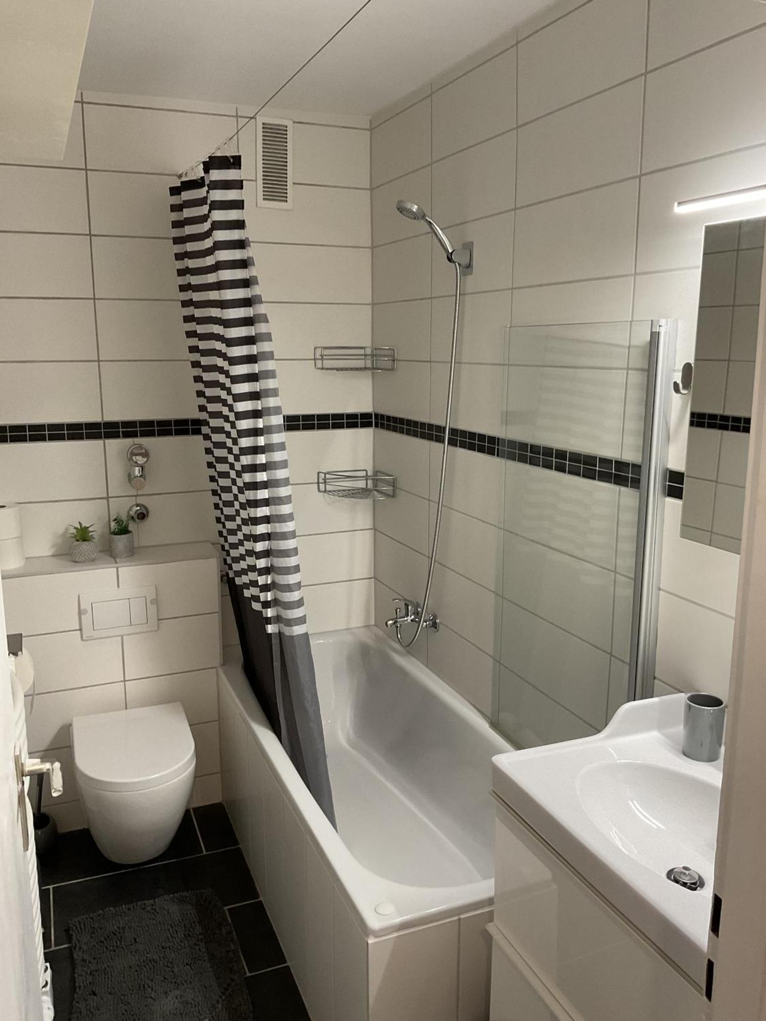 Privat Apartment - Top-Ausstattung, Aircon - Eilensteg 33 Celle Exteriér fotografie